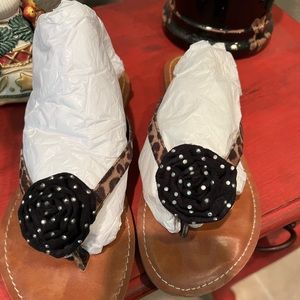 Carlos Santana flat leopard and black rose sandals